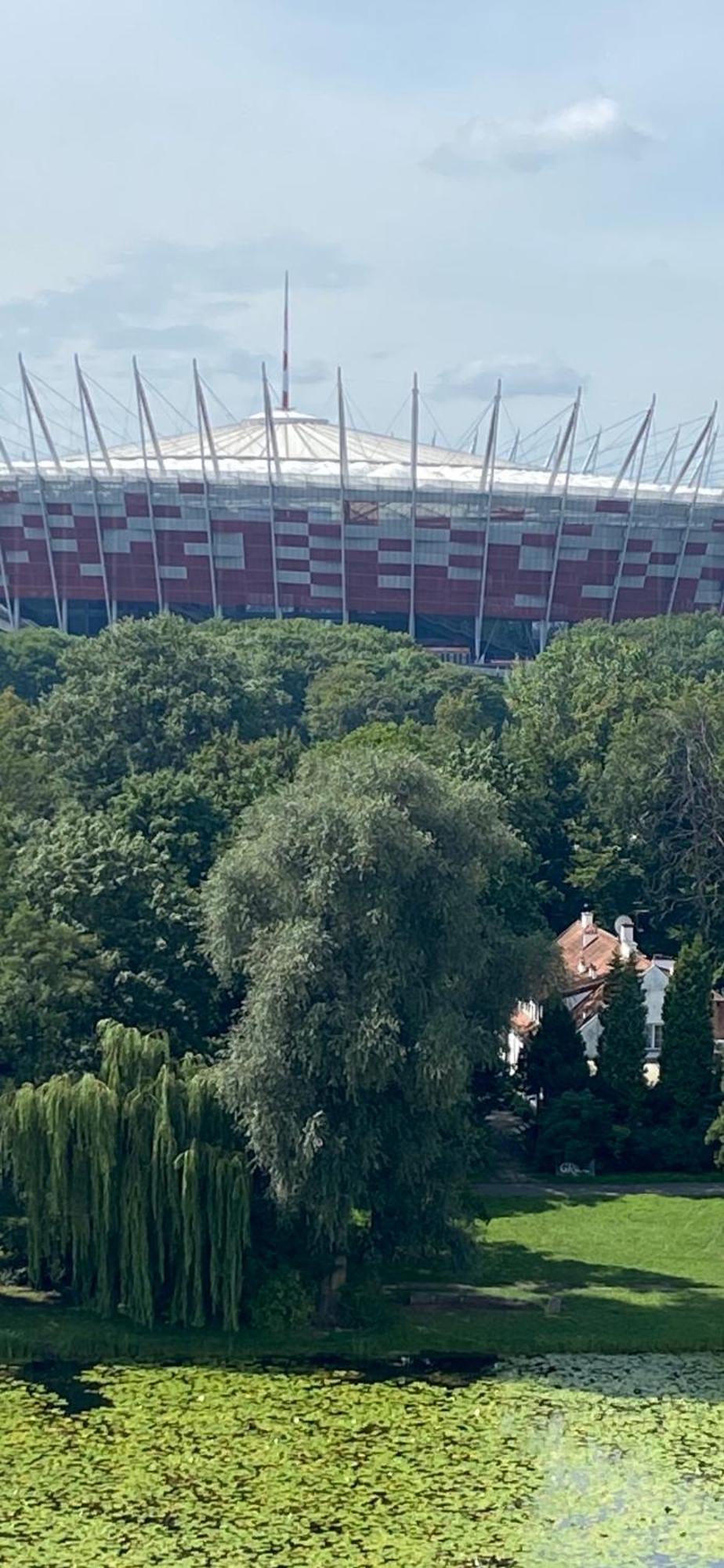 Dedek Park - Historyczny Dworek W Pieknym Parku Skaryszewskim Obok Stadionu Narodowego Варшава Экстерьер фото
